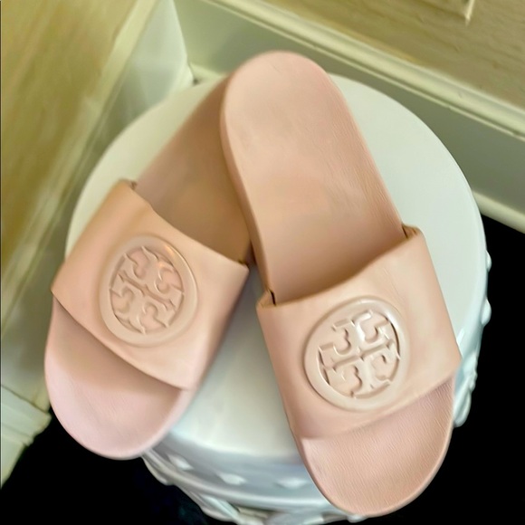 Tory Burch Slides in EUC - Picture 1 of 5